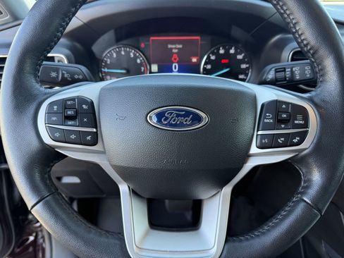 Certified 2022 Ford Explorer XLT w/ Equipment Group 202A AWD/4WD image 34