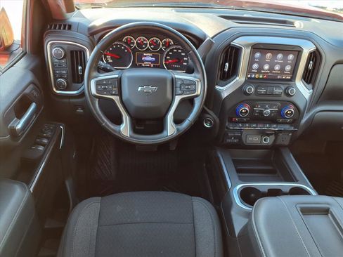 Certified 2021 Chevrolet Silverado 1500 LT Trail Boss w/ Convenience Package II image 2