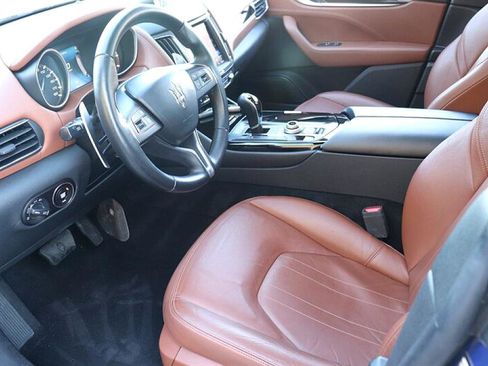 Used 2017 Maserati Levante S image 9