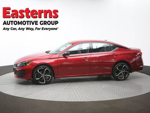 Used 2023 Nissan Altima 2.5 SR AWD/4WD image 57