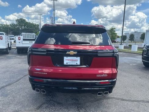 New 2026 Chevrolet Traverse High Country w/ LPO, Floor Liner Package FWD image 4