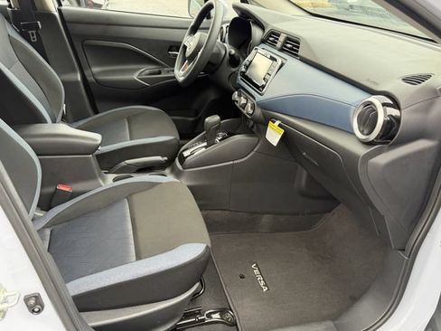 Used 2025 Nissan Versa SV w/ Trunk Package FWD image 24