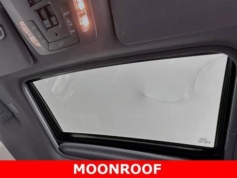 Certified 2024 Toyota Sienna Platinum image 2