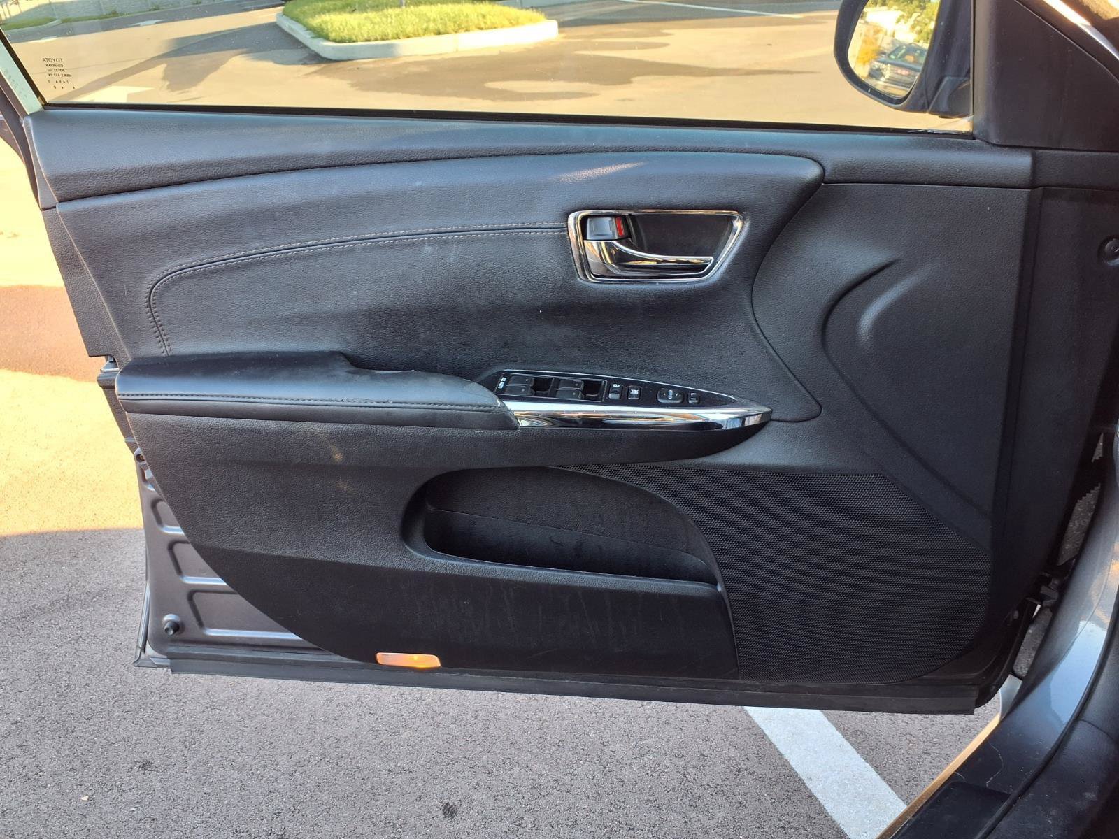 Used 2015 Toyota Avalon XLE Premium FWD image 16