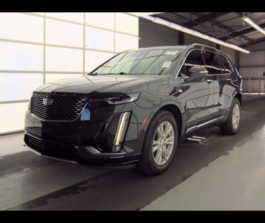 Used 2022 Cadillac XT6 Luxury FWD image 8