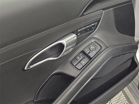 Used 2017 Porsche 911 Carrera 4S image 18