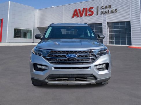 Used 2023 Ford Explorer XLT w/ Equipment Group 202A image 2