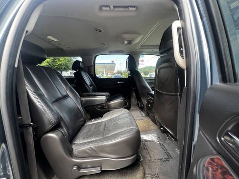 Used 2007 GMC Yukon XL Denali AWD/4WD image 12