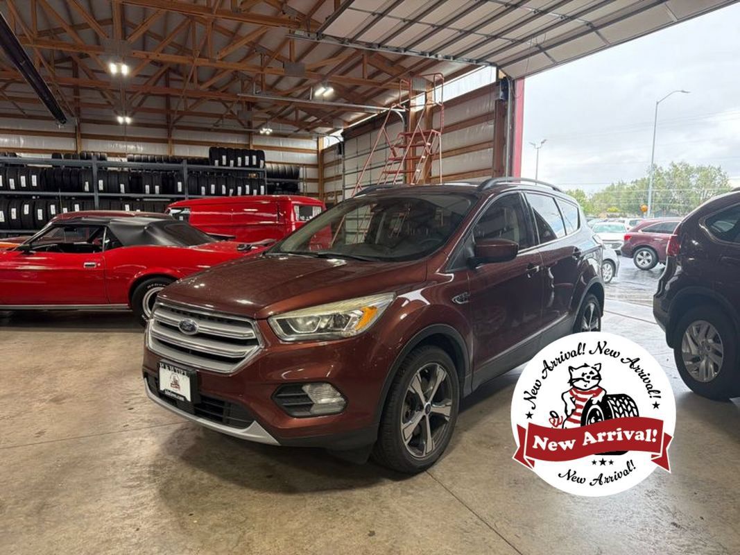 Used 2018 Ford Escape SEL w/ Ford Safe & Smart Package AWD/4WD image 1