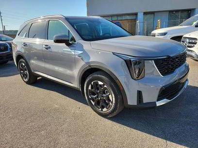 New 2026 Kia Sorento S w/ S Panoramic Sunroof Package