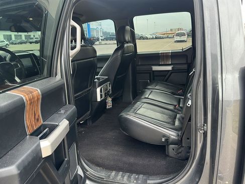 Used 2019 Ford F150 Lariat w/ Equipment Group 502A Luxury image 22