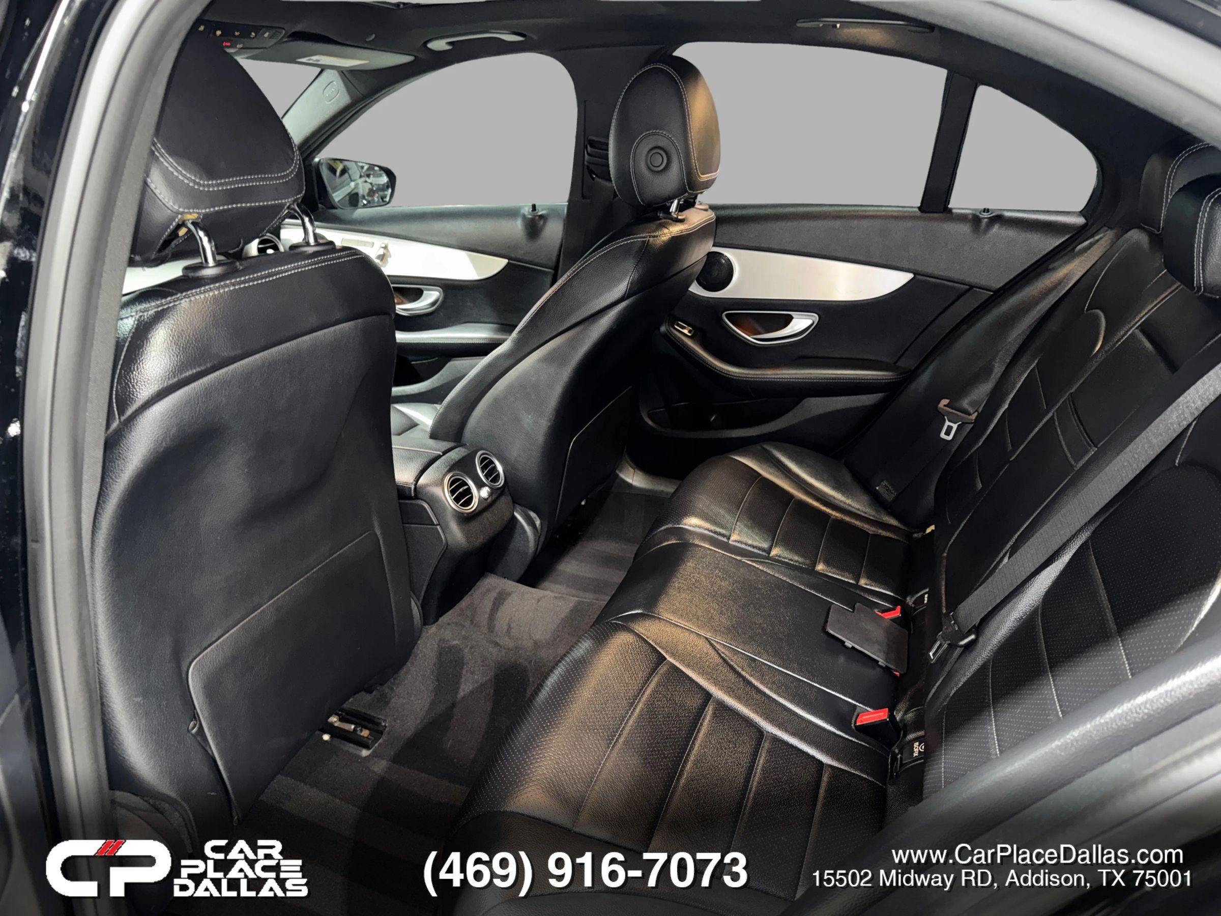 Used 2019 Mercedes-Benz C 300 Sedan w/ Premium Package image 19