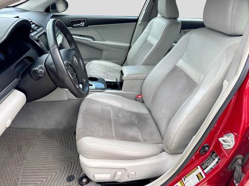 Used 2012 Toyota Camry XLE w/ Leather Pkg FWD image 15