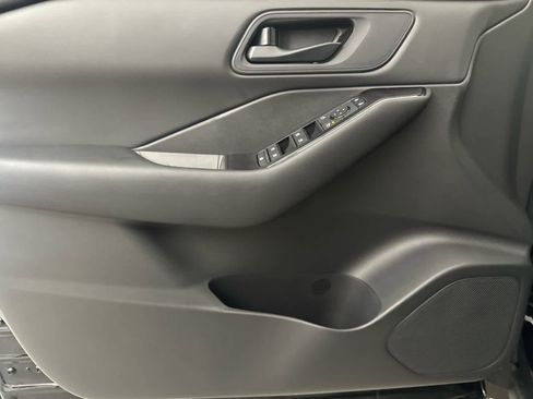 New 2026 Nissan Rogue S image 13