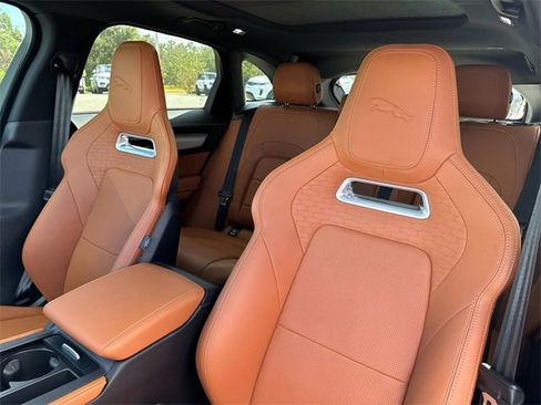 New 2025 Jaguar F-PACE R-Dynamic S image 16