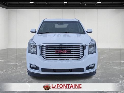 Used 2018 GMC Yukon XL SLT w/ Premium Edition image 8