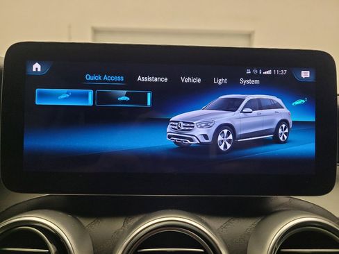 Used 2021 Mercedes-Benz GLC 300 4MATIC image 25