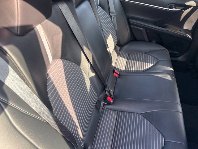 Used 2021 Toyota Camry SE FWD image 18