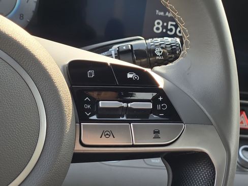 Used 2025 Hyundai Elantra SEL FWD image 20