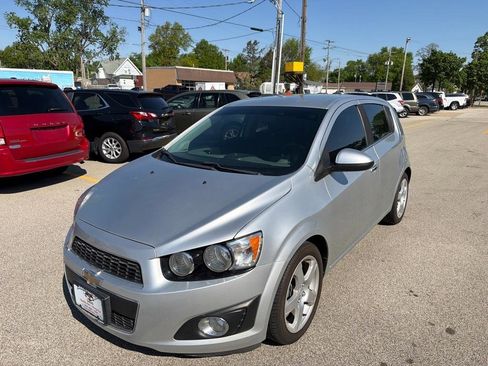 Used 2015 Chevrolet Sonic LTZ FWD image 4