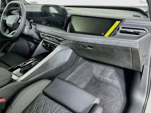 New 2026 Audi SQ5 Prestige AWD/4WD image 27