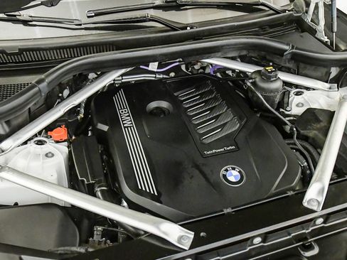 Certified 2022 BMW X5 sDrive40i w/ Premium Package RWD image 25