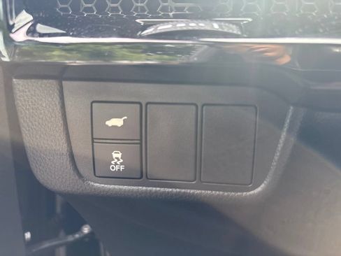 Used 2024 Honda CR-V Sport Touring image 8