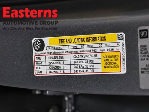 Used 2025 Chevrolet Suburban Z71 image 37