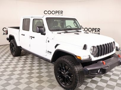 Used 2024 Jeep Gladiator Sport