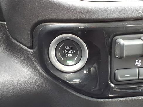 Used 2024 Chevrolet Silverado 2500 LT image 24