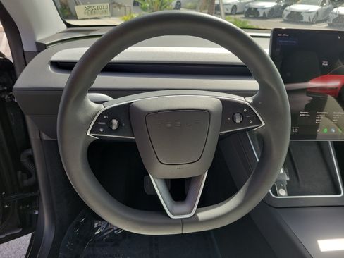 Used 2026 Tesla Model Y Long Range AWD/4WD image 26