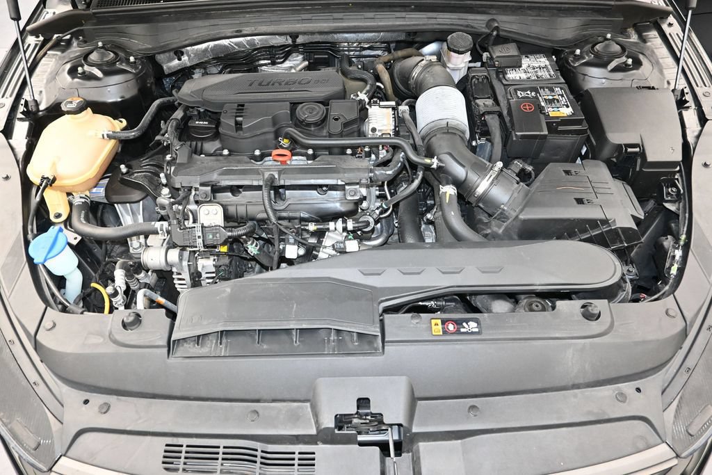 Used 2023 Kia K5 LXS FWD image 16