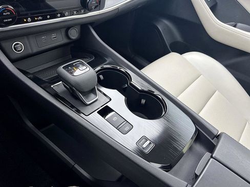 Certified 2023 Nissan Rogue SV w/ SV Premium B Package image 27