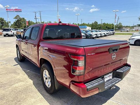 Used 2024 Nissan Frontier SV w/ Tow Package RWD image 5
