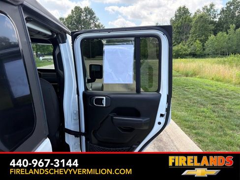 Used 2022 Jeep Wrangler Unlimited Sport AWD/4WD image 32