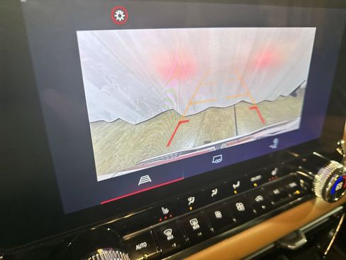 Used 2023 GMC Canyon AT4 image 26