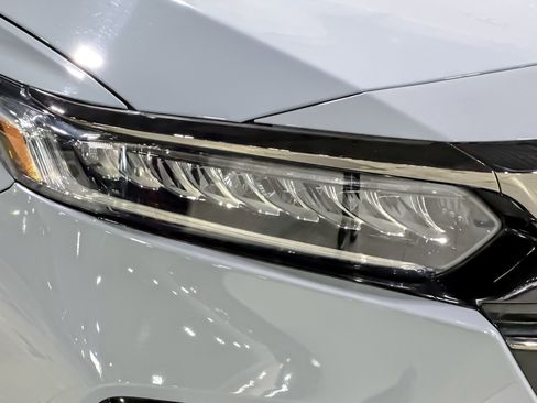 Used 2022 Honda Accord Sport image 10