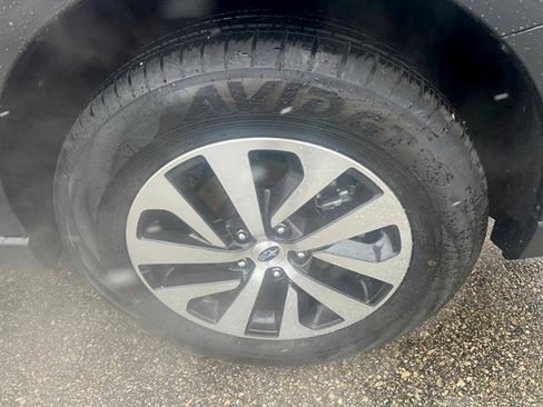 Certified 2025 Subaru Outback Premium AWD/4WD image 7