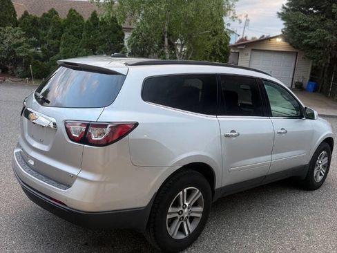 Used 2017 Chevrolet Traverse LT AWD/4WD image 6
