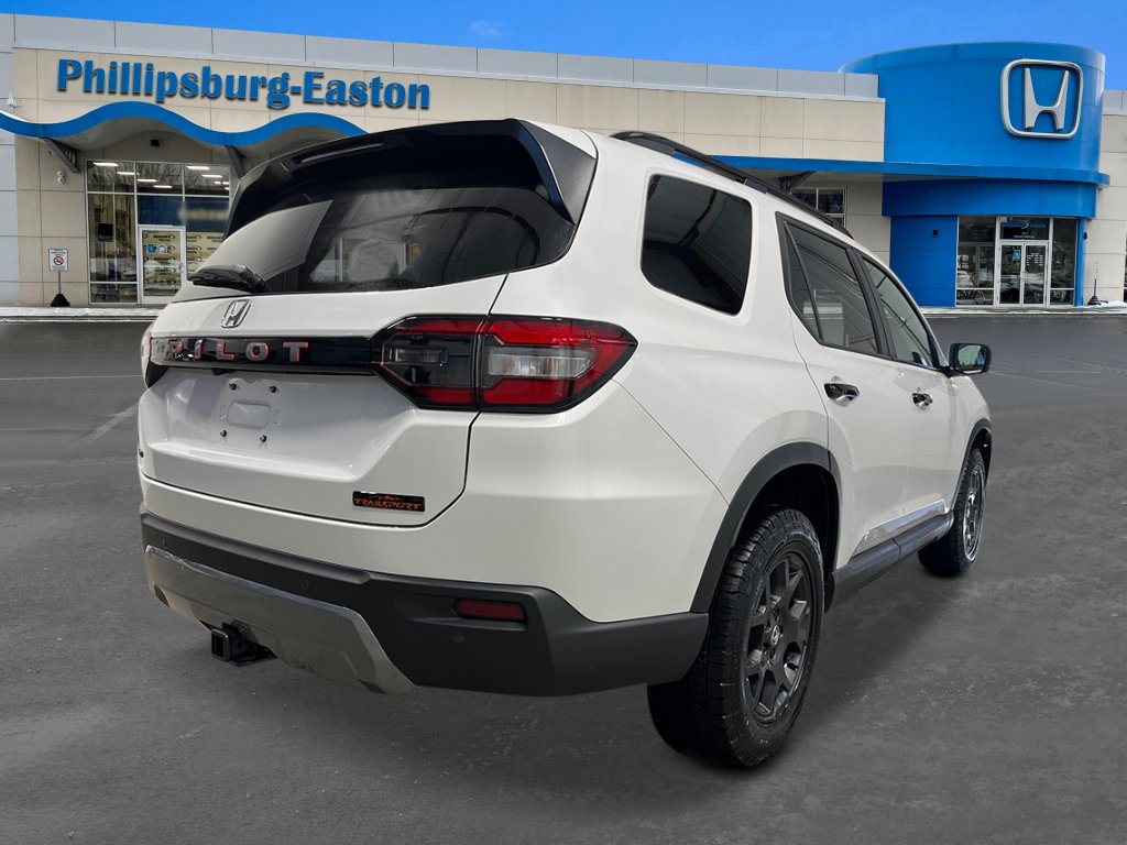 New 2026 Honda Pilot TrailSport image 5