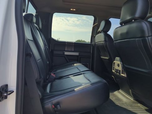 Used 2019 Ford F250 Lariat w/ Lariat Ultimate Package AWD/4WD image 17