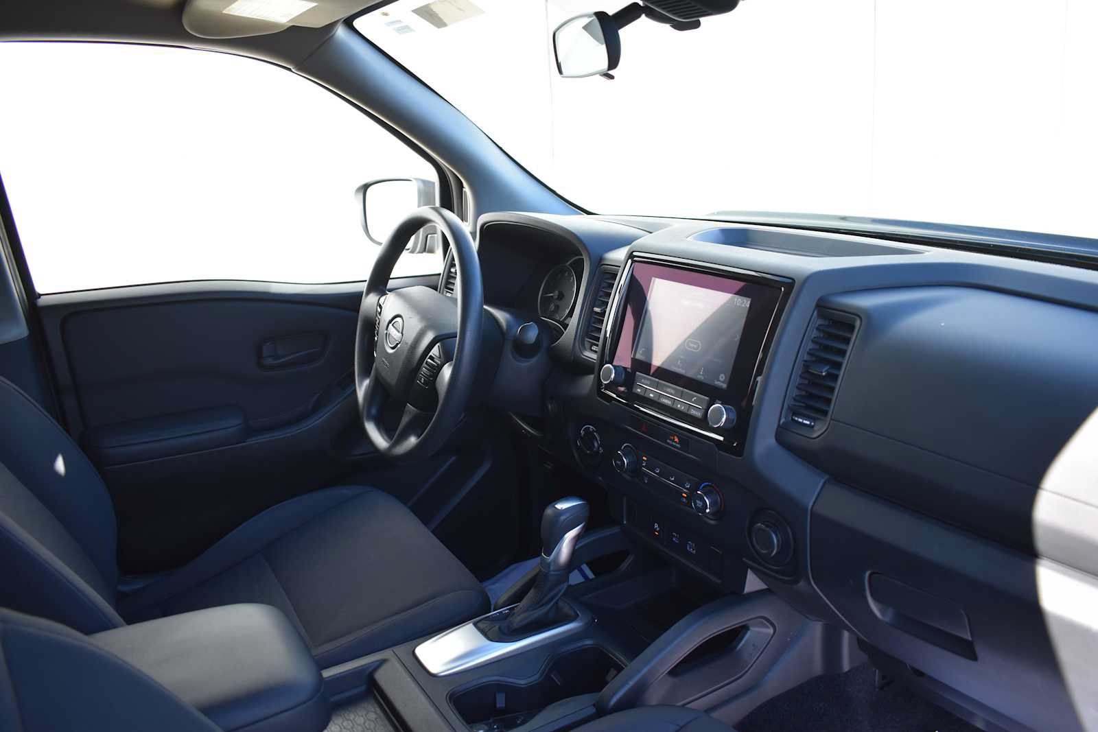 Used 2022 Nissan Frontier S w/ Technology Package AWD/4WD image 13