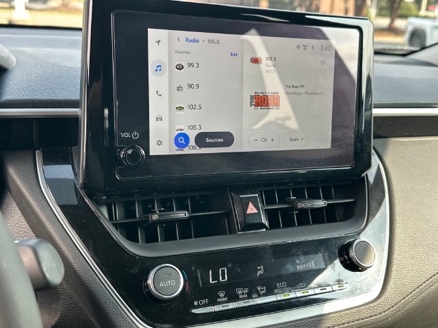 Used 2024 Toyota Corolla Cross LE w/ Moonroof Package FWD image 22