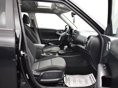 Used 2023 Kia Soul EX FWD image 17