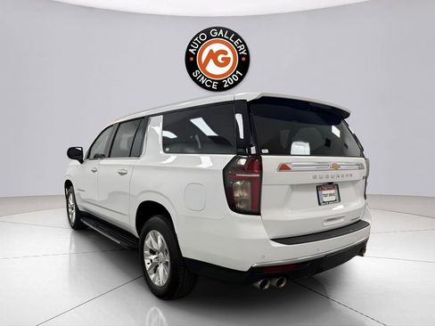 Used 2023 Chevrolet Suburban Premier RWD image 5