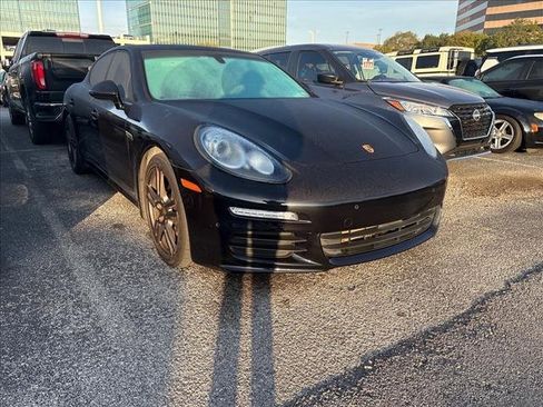 Used 2016 Porsche Panamera Edition image 2