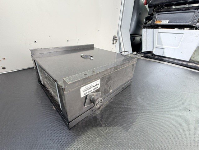 Used 2005 Dodge Sprinter 2500 w/ PWR Convenience Group RWD image 14