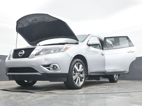 Used 2013 Nissan Pathfinder Platinum image 36