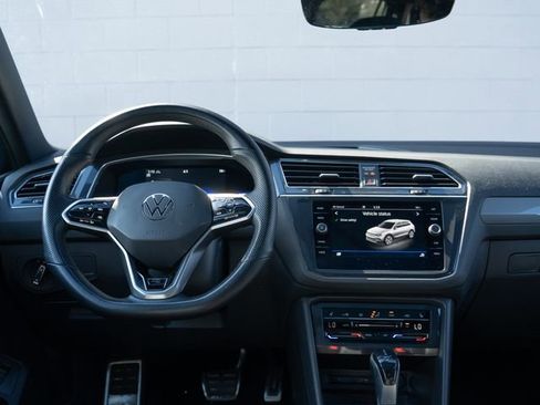 Used 2022 Volkswagen Tiguan SE R-Line image 22