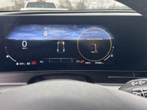 Certified 2024 Kia Carnival LX image 8